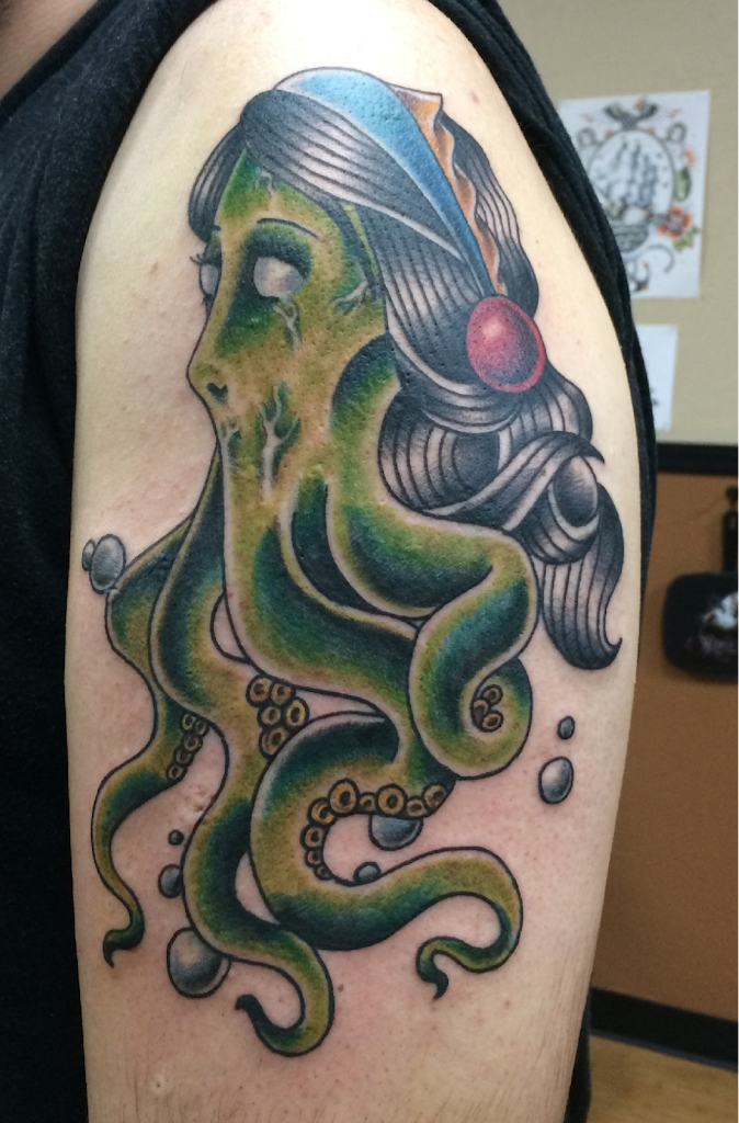Ace Tattoo and Piercing Tattoo in Glendale, Arizona