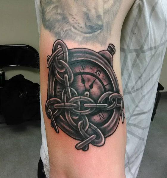 Smokin' Guns Tattoo By owner in Fayetteville, North Carolina