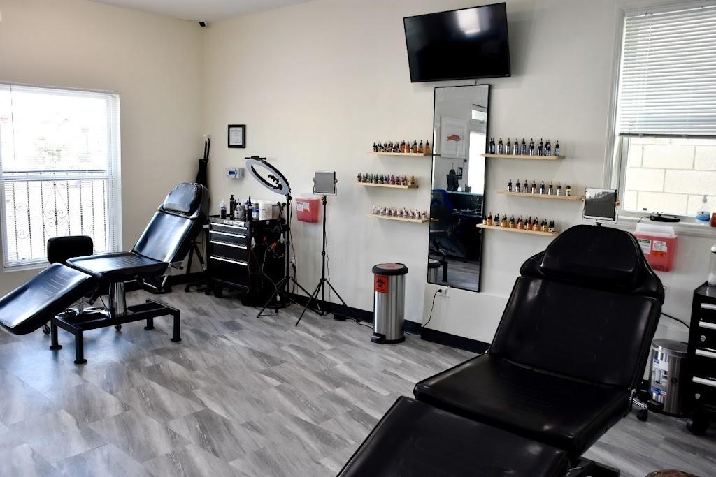 Inky Dreams Tattoo Inside in Long Beach, California