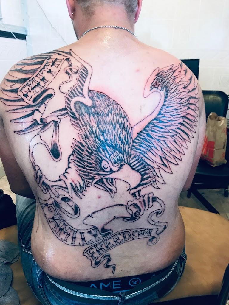 Magoos tattoos and body piercing