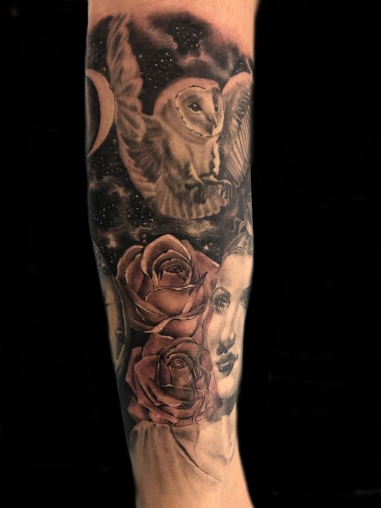 Miss Heidi's Tattoo and Tarot Tattoo in Orlando, Florida
