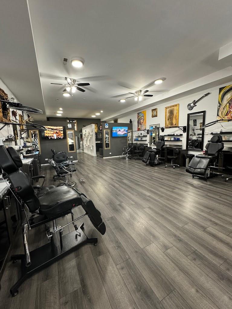 Black Heart Tattoo Shop