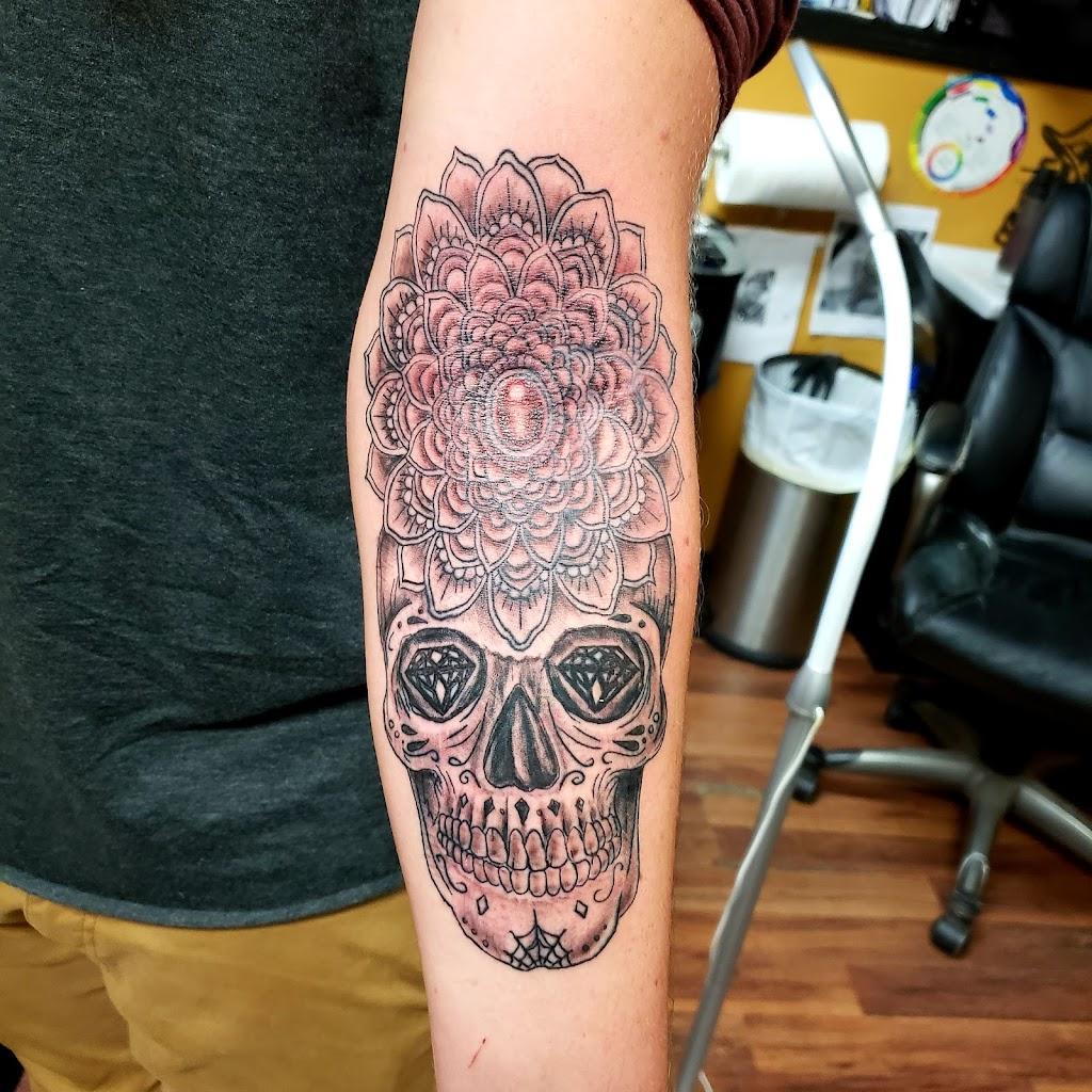 Hollyweird Tattooz