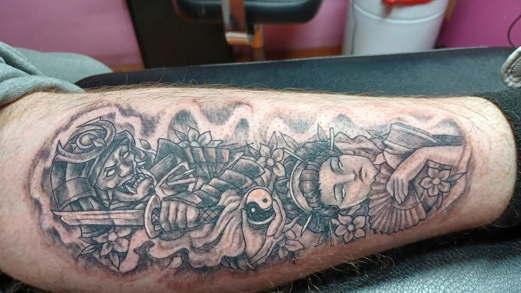 Fess Graphics & Sons/ Pink Ink Tattoo Shop By owner in Chicago, Illinois