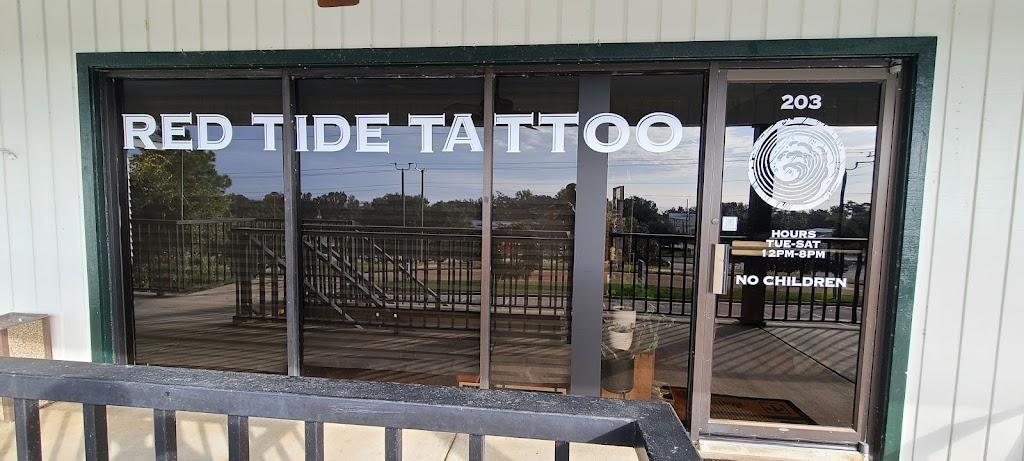 Red Tide Tattoo Exterior in Daphne, Alabama