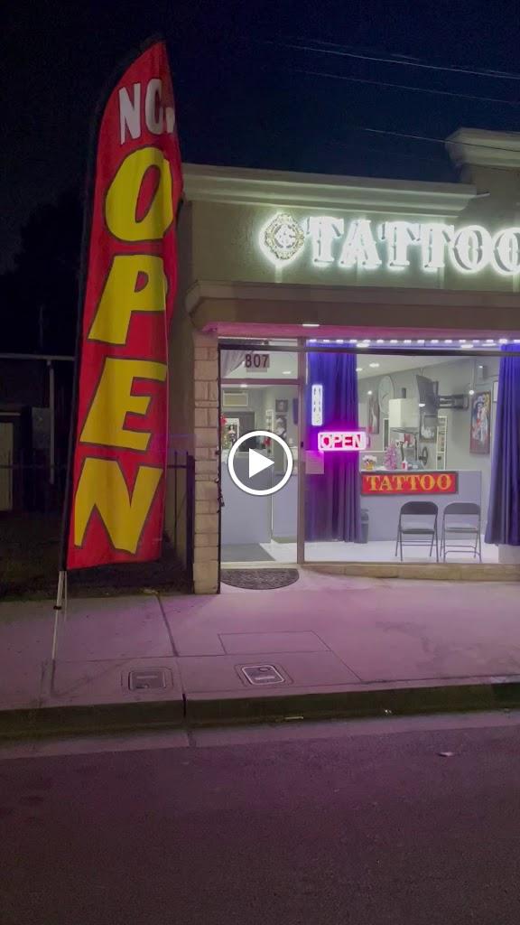 El Catrin Tattoo Parlor Exterior in Long Beach, California