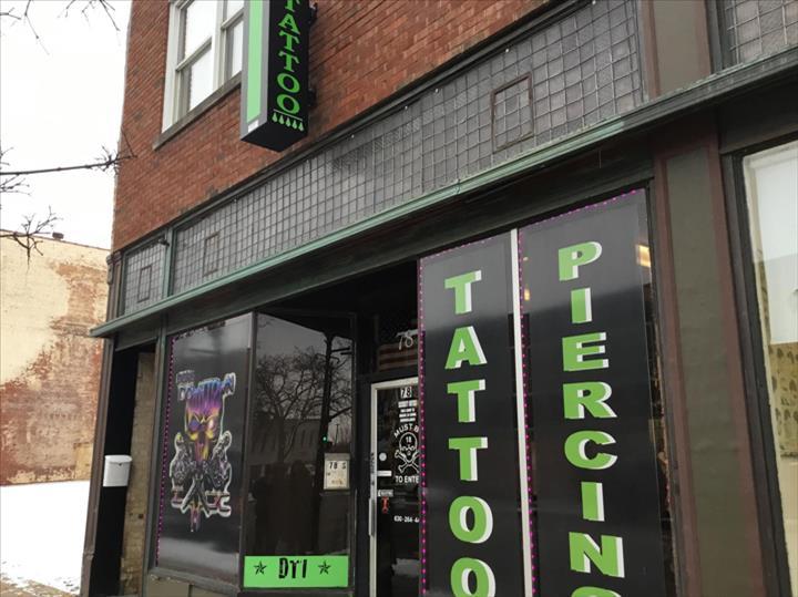 Don's Downtown Ink Exterior in Aurora, Illinois