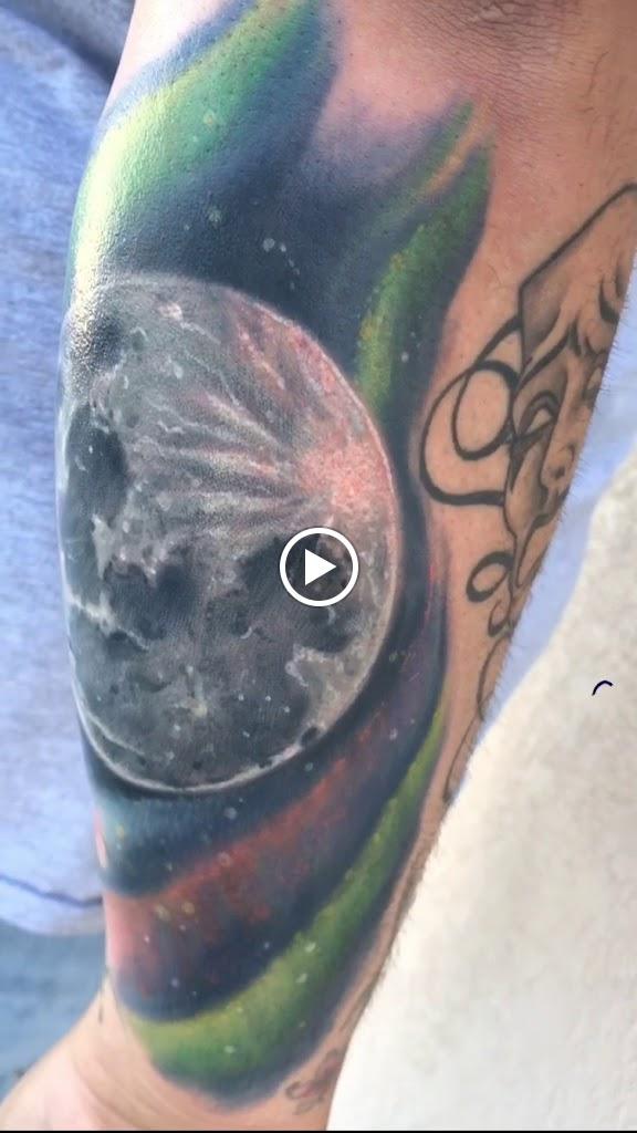 Tramp Art Studios Videos in Savannah, Georgia