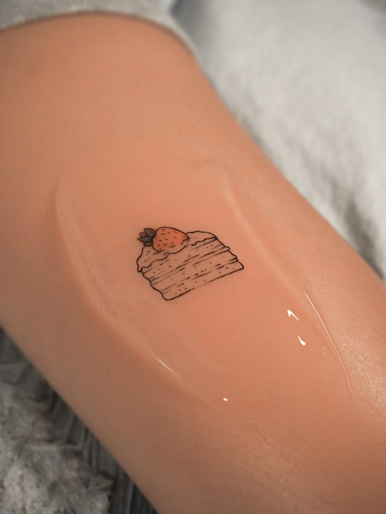 LIFE NEEDLE TATTOO STUDIO