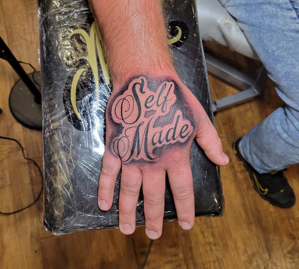 7th St Tattoo By owner in Phoenix, Arizona