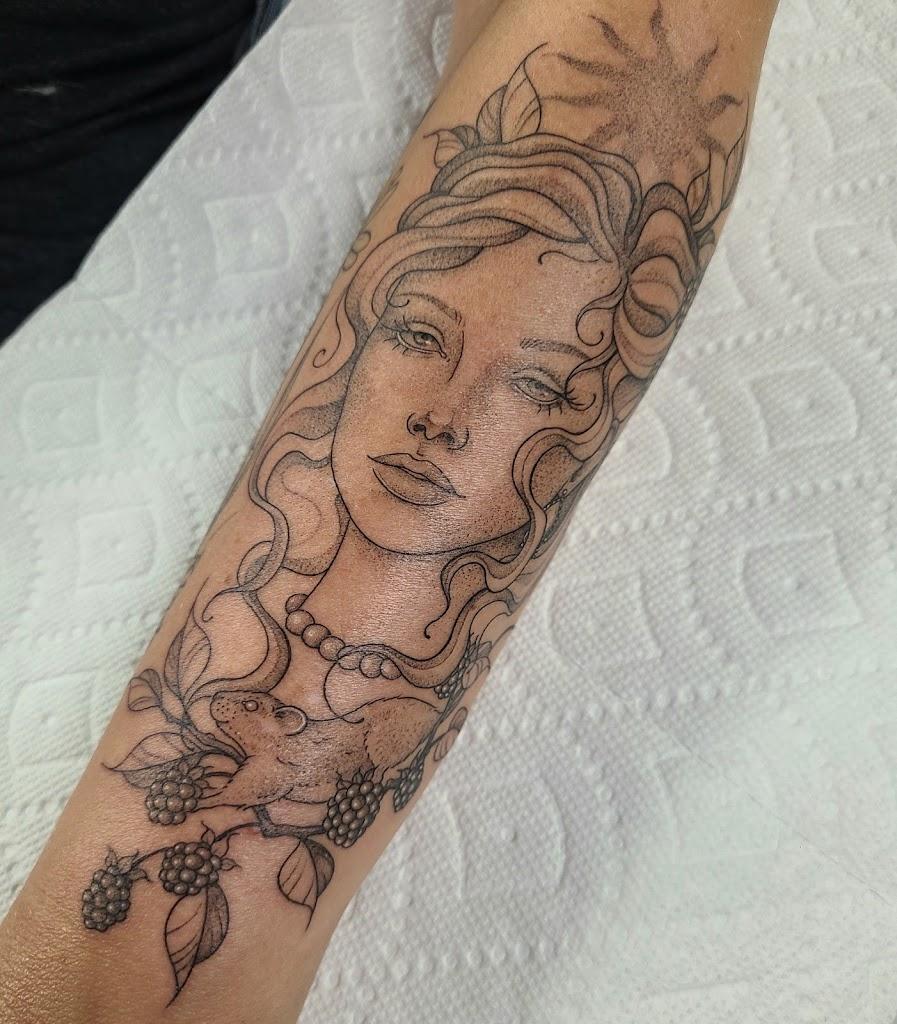 Lucky Raven Tattoo Lounge By owner in Kokomo, Indiana