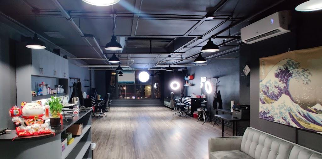 Lan Tattoo Studio Inside in Long Island City, New York
