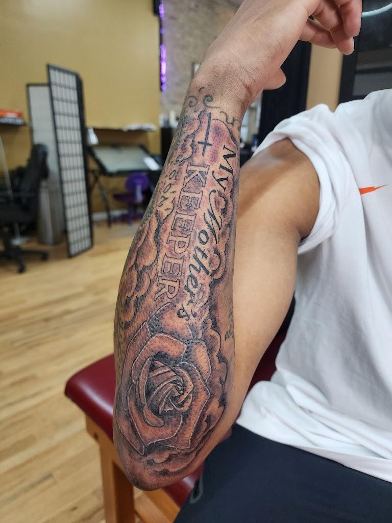Forever Ink Tattoo in Chicago, Illinois