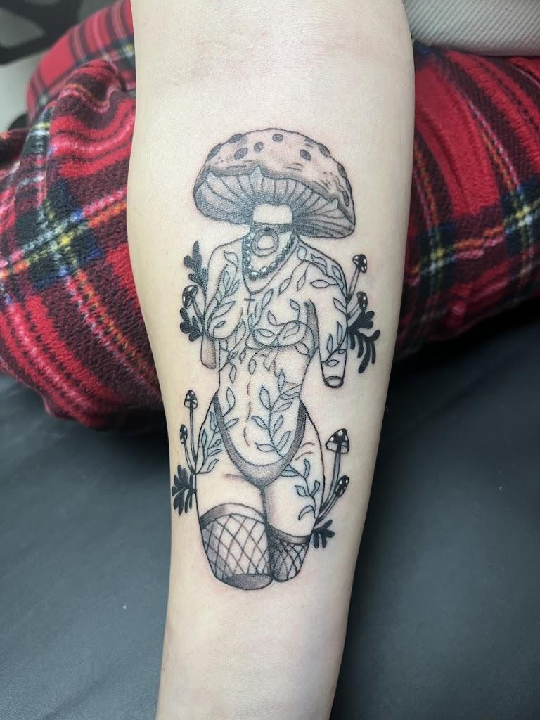 Capozza's Custom Ink Tattoo in Green River, Wyoming