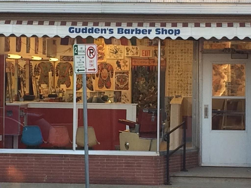 Easy Street Tattoo Exterior in Oshkosh, Wisconsin