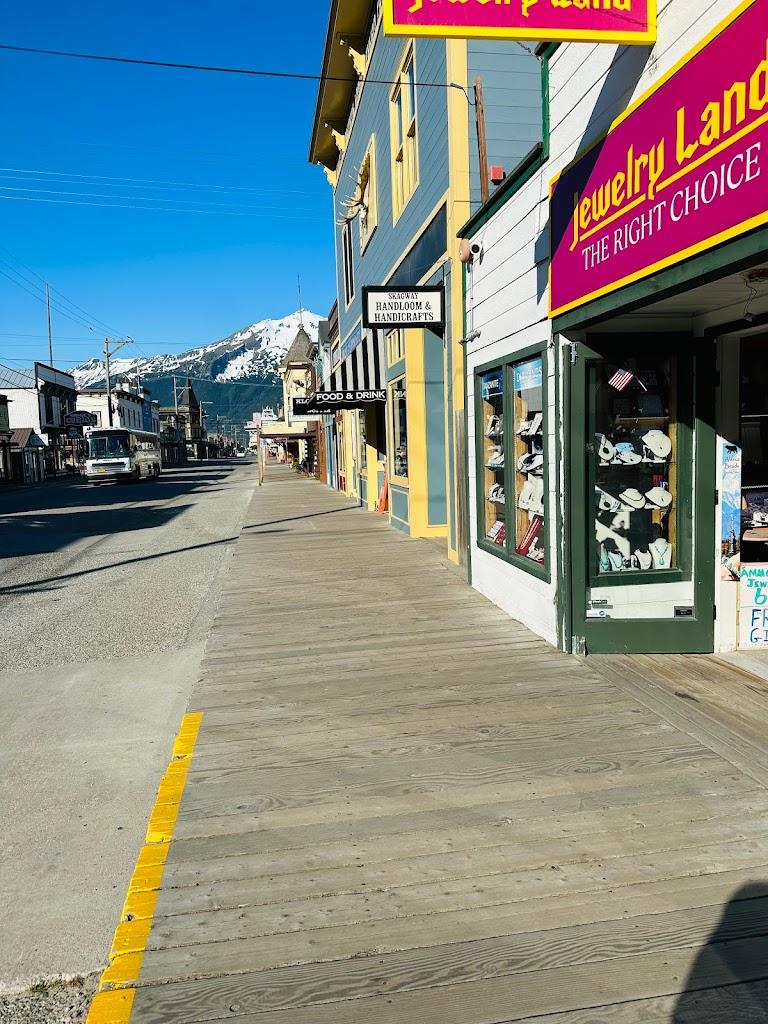 Jewelry Land All in Skagway, Alaska
