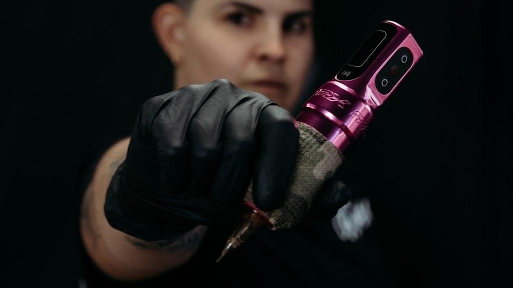 Lisandra Rivas Tattoo Studio
