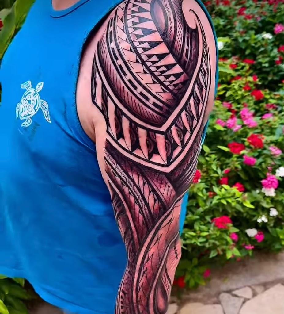 Aloha Tattoo Waikiki Hilton Hawaiian Village Rainbow Bazaar