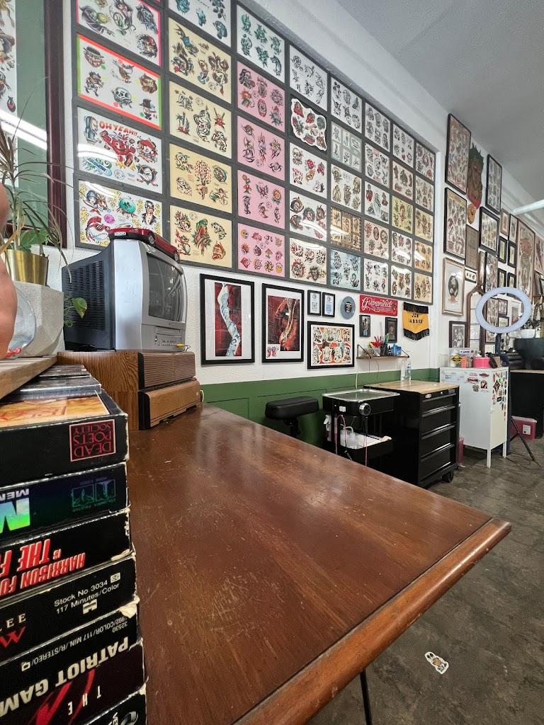 Gift Shop Tattooing