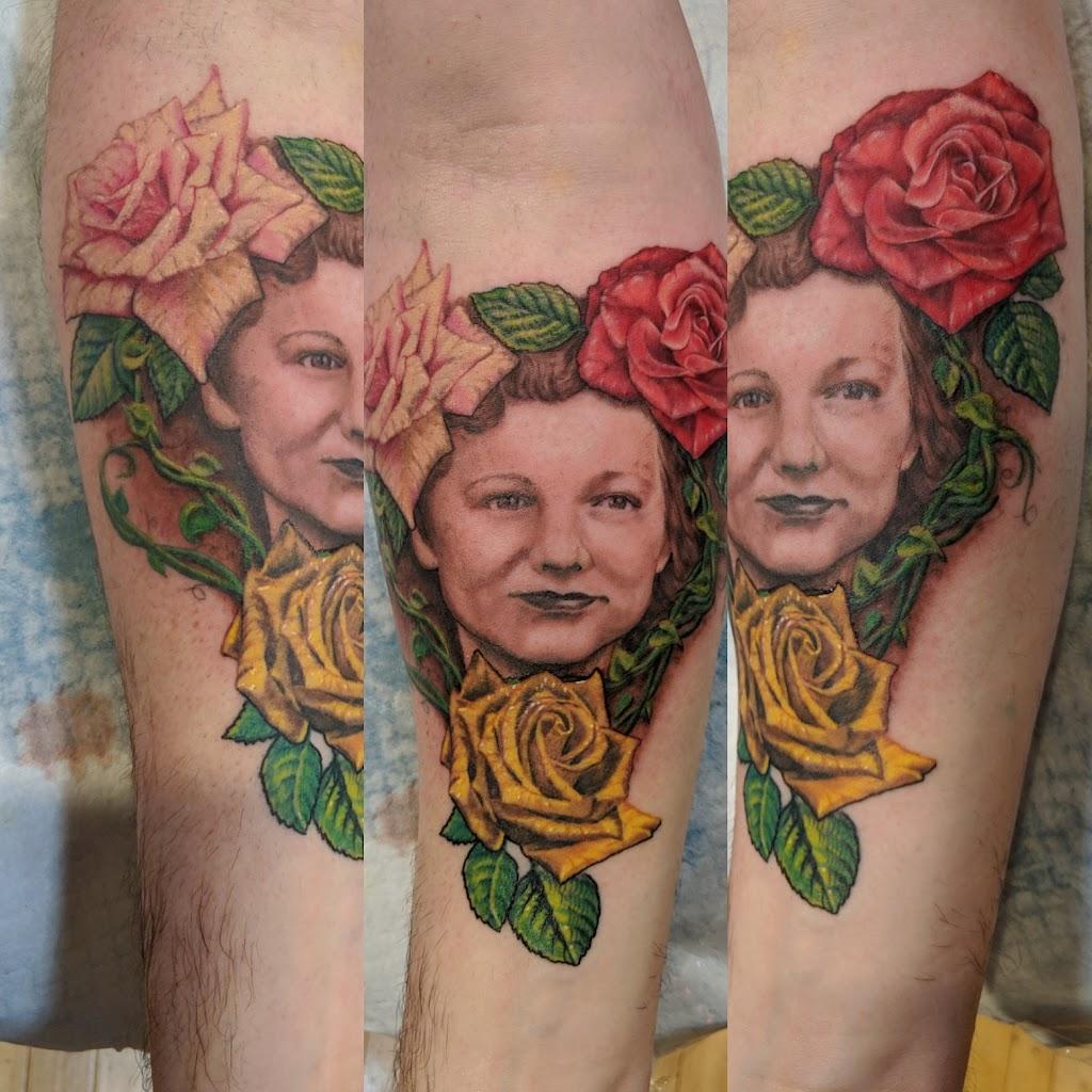Wave's Raditattoo Me Parlor Tattoo in Dayton, Ohio