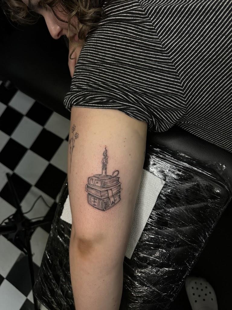 Fine Line Tattoo Studio